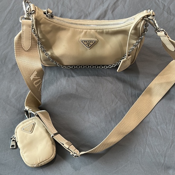 Prada Re-Edition 2005 Re-Nylon bag - Picture 13 of 13